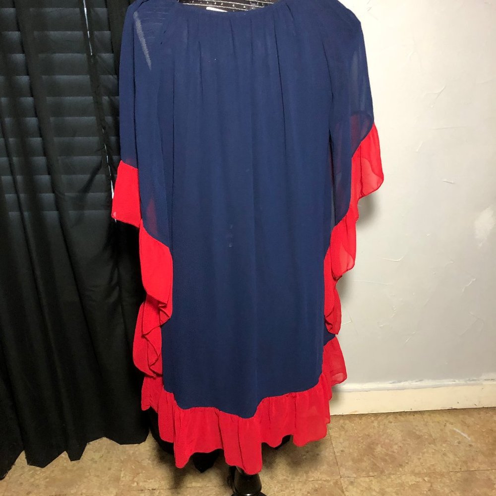 2Tee Couture Size M Navy/Red Ruffled Pullover - Picture 4 of 6
